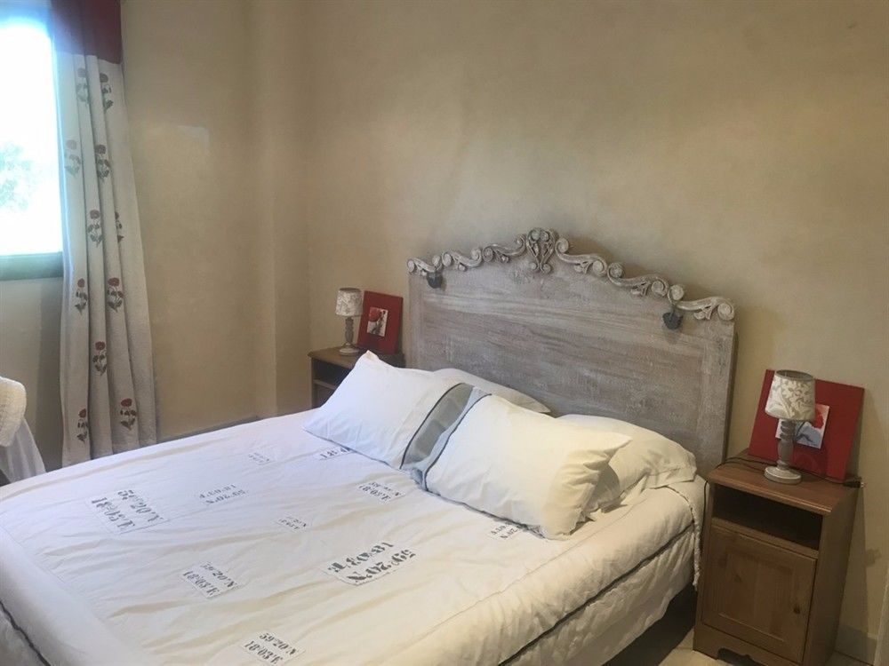 D'hotes Domaine Pero Longo Bed & Breakfast 2*